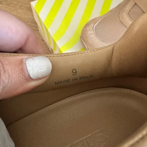 NWT The Icon Heel from SNEEX size 9 Color, Sand - Picture 7 of 11